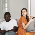 How to Navigate the Thin Line Between Neglect and Attention in Love