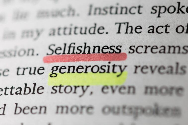 How to Navigate the Thin Line Between Selfishness and Generosity in Relationships