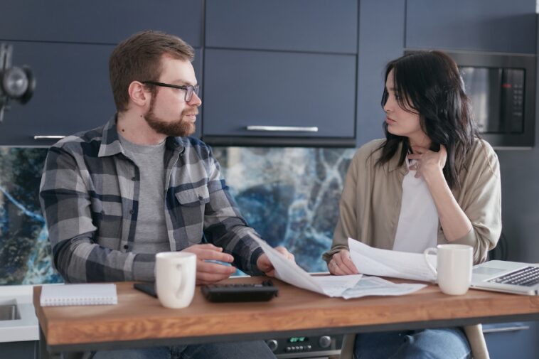 Do These 10 Things First Before You Talk About Finances in Your Relationship
